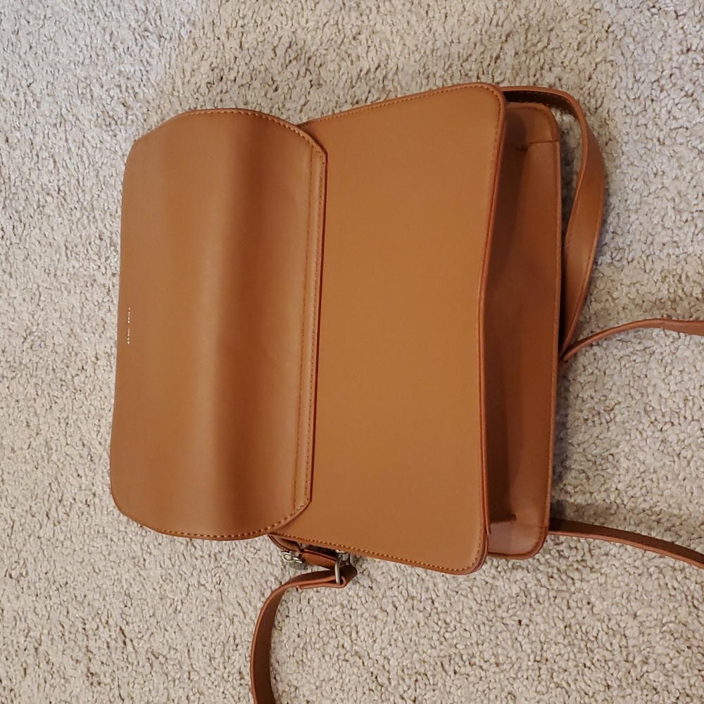 Pixie Mood Elegant Tan Crossbody Bag - Picture 7 of 8